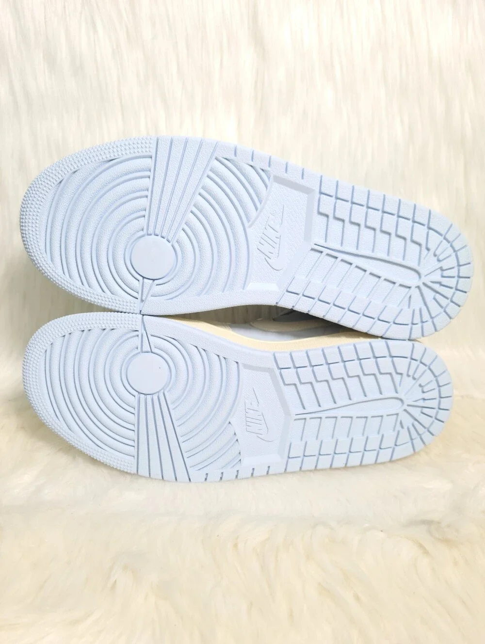 Nike Air Jordan 1 Retro Low SE Hydrogen Blue Sail Women 7.5 NEW - Picture 7 of 8